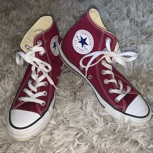 BARELY WORN burgundy high top converse